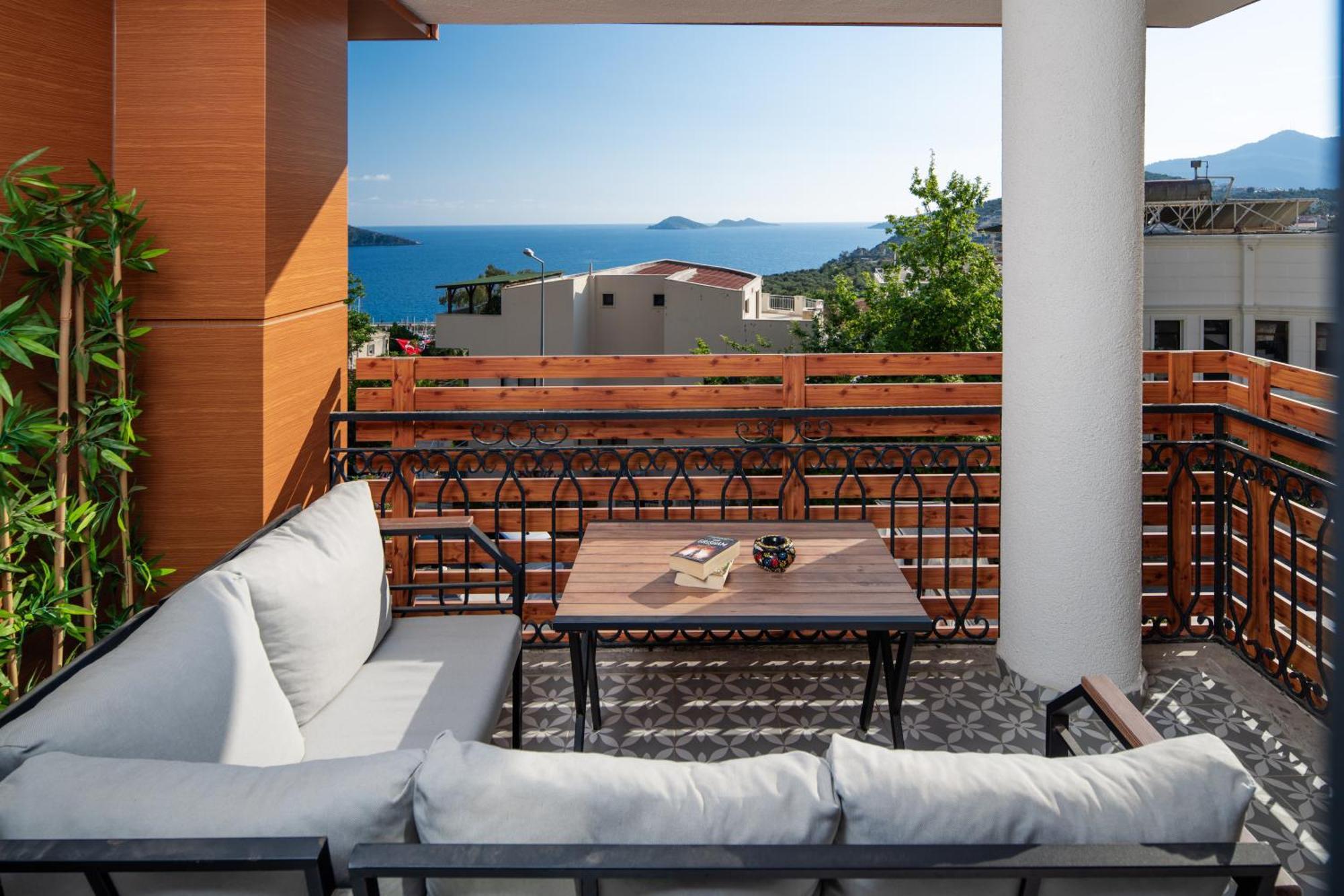 Lupia Suites Kalkan Esterno foto