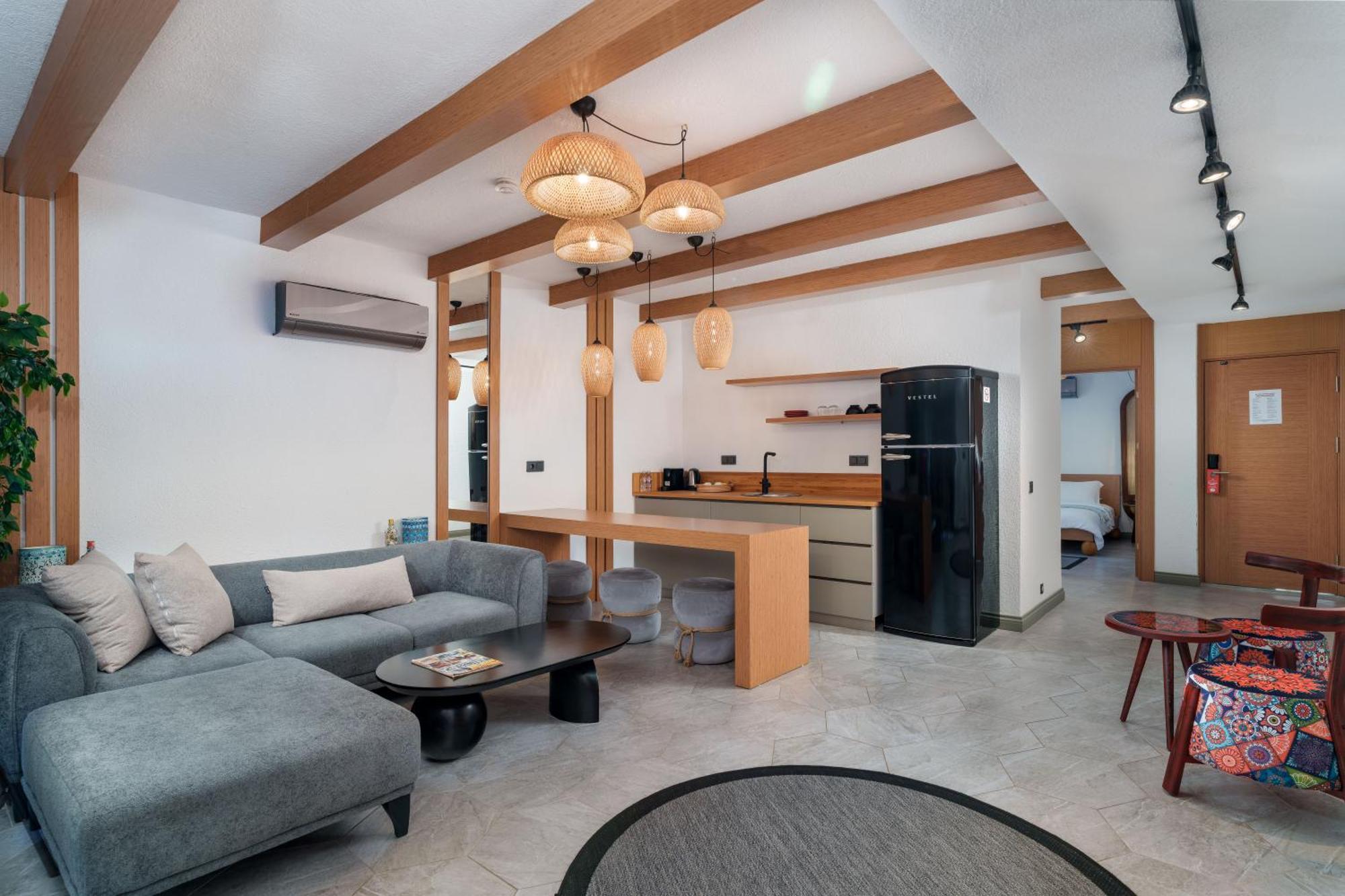 Lupia Suites Kalkan Esterno foto