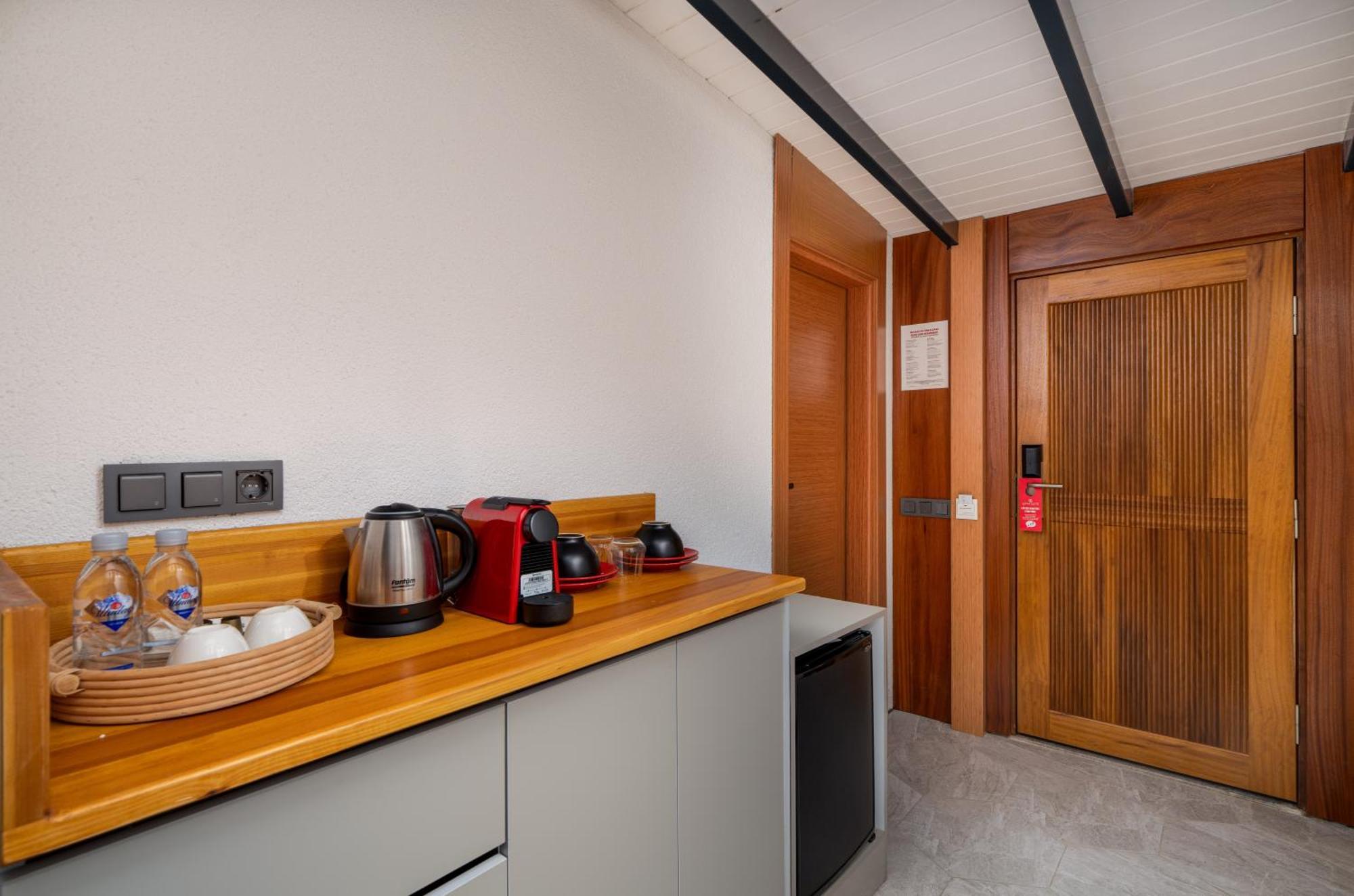 Lupia Suites Kalkan Esterno foto